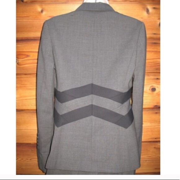 NWOT Gray Blazer Pants Jacket Suit Set - Picture 4 of 8